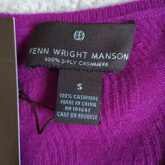NWT Fenn Wright Manson 100% 2-Ply Cashmere Sweater V Neck Sz S Magenta Luxury - Picture 9 of 10